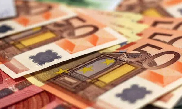 Επίδομα 400 ευρώ: Ανοίγει σήμερα η πλατφόρμα για την υποβολή αιτήσεων