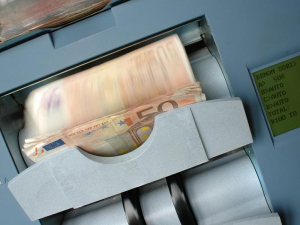 Επιταγή ακρίβειας: Πόσοι είναι οι δικαιούχοι που θα λάβουν το ποσό των 250 ευρώ